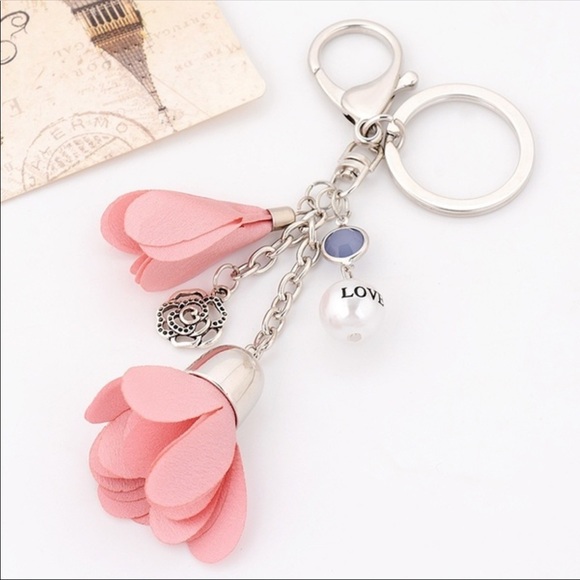 Accessories - NWT! Super Cute Key Chain Or Purse Tassel !